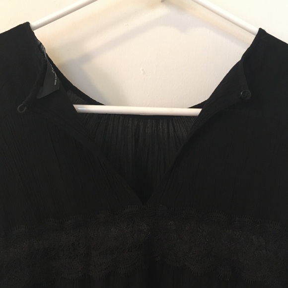 💕Zara Black Pleated Blouse w/2 Lace Panels S Sm - Picture 4 of 7